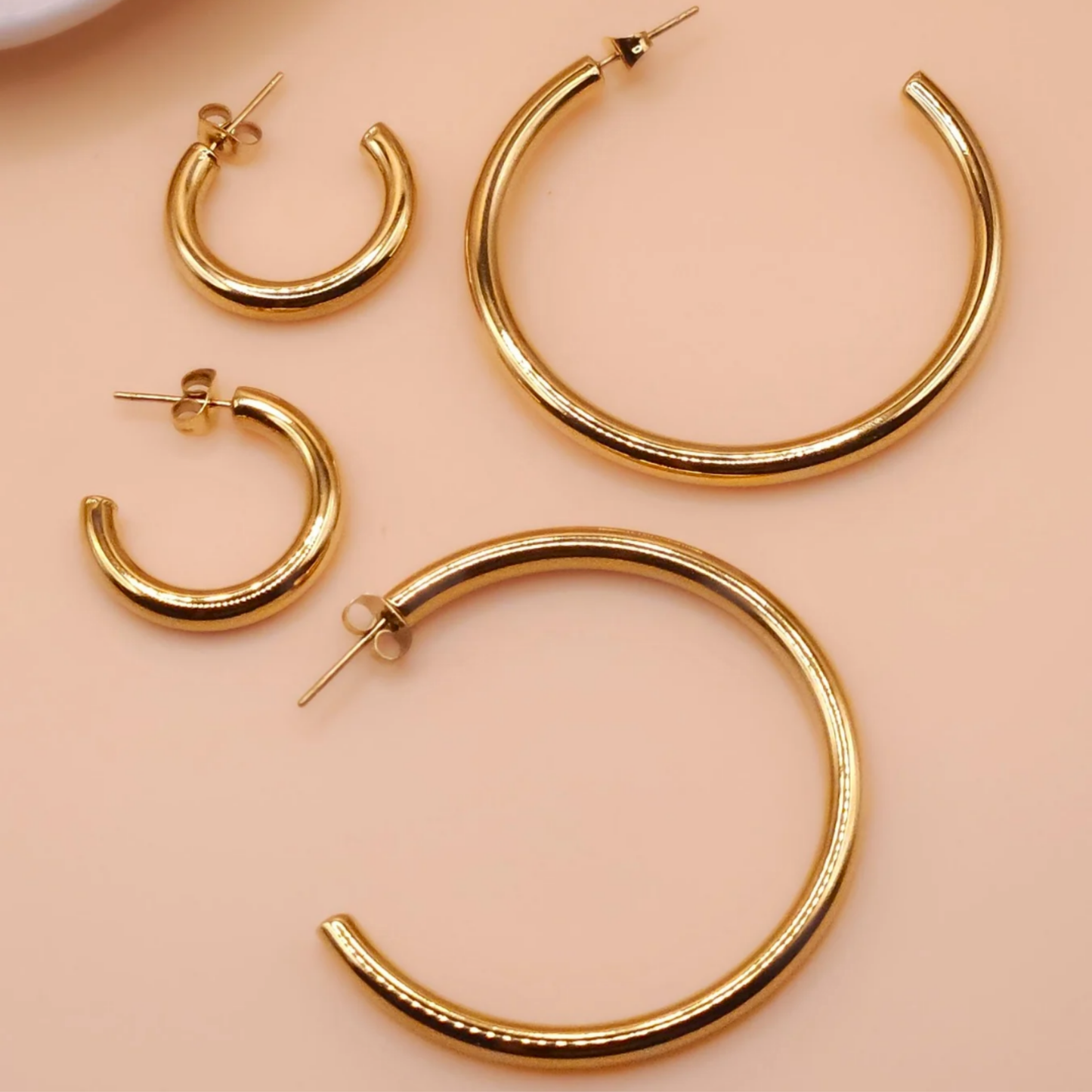 Elegant Minimalist Hoops